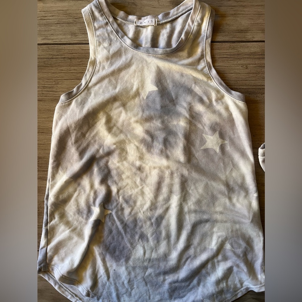 ENTI Ultra-Soft Star Print Pajama Set – Women’s Small Ultra soft Loungewear Cozy